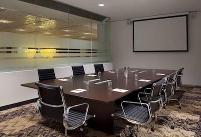 رندزووز هتل پرد ساربروگه