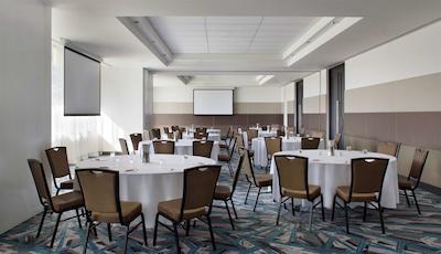 رندزووز هتل پرد ساربروگه