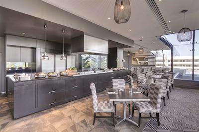 رندزووز هتل پرد ساربروگه