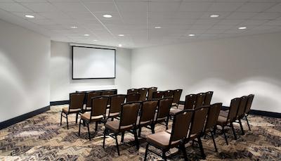 رندزووز هتل پرد ساربروگه