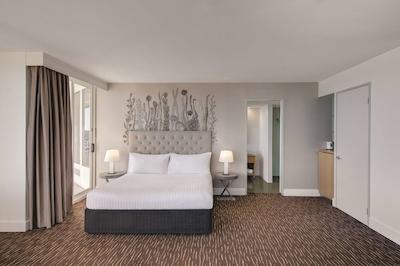 رندزووز هتل پرد ساربروگه