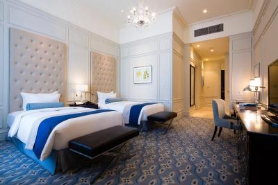 د تکیو استیشن