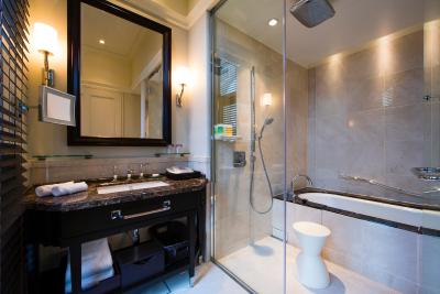 د تکیو استیشن