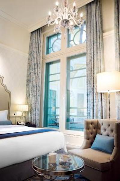 د تکیو استیشن