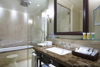 د تکیو استیشن