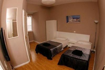 برا برا د هتل