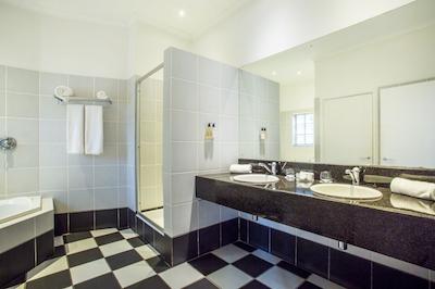 هلانگانا لج