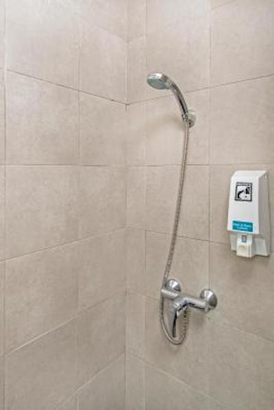 هتل 81-بالستیر