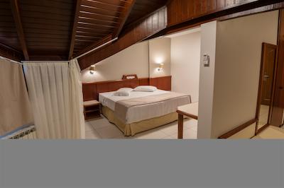 هتل گواز کلاراز گرامادو