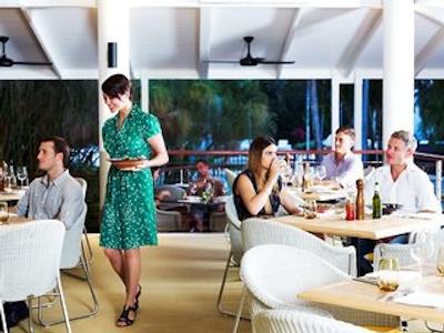 اُاکز ریزرت پرت دوگلاز