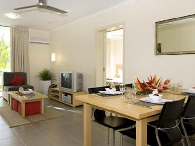 اُاکز ریزرت پرت دوگلاز