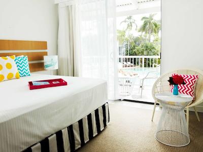 اُاکز ریزرت پرت دوگلاز