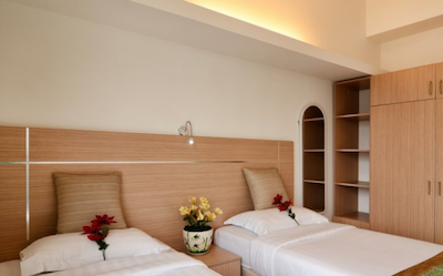 اُن-استپ رسیدنس هتل اند اُفیس