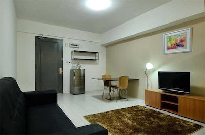 اُن-استپ رسیدنس هتل اند اُفیس