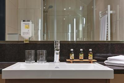 اینترسیتیهتل دارمستادت