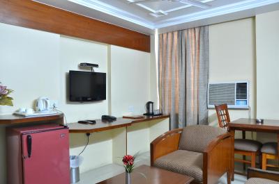 هتل توریست دلوکس