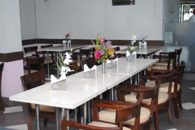 هتل توریست دلوکس