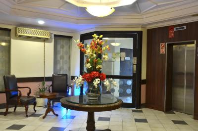 هتل توریست دلوکس