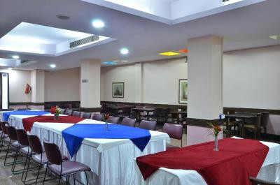 هتل توریست دلوکس