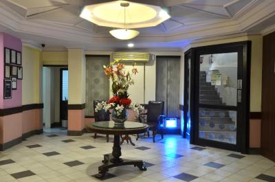 هتل توریست دلوکس