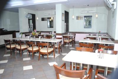 هتل توریست دلوکس