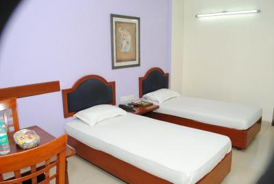 هتل توریست دلوکس