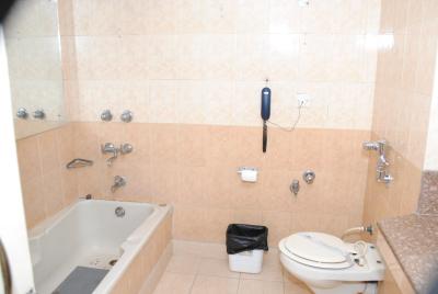 هتل توریست دلوکس