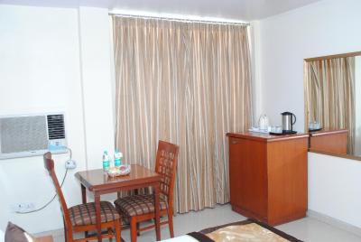 هتل توریست دلوکس