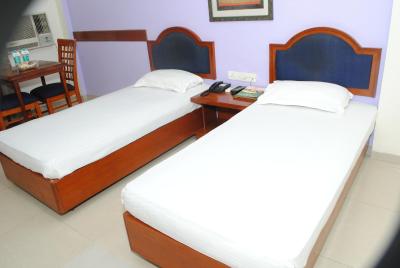 هتل توریست دلوکس