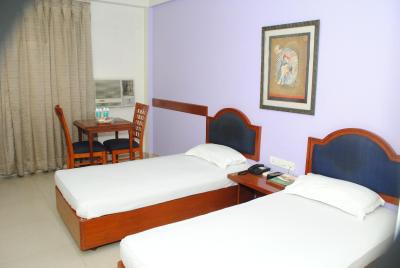 هتل توریست دلوکس