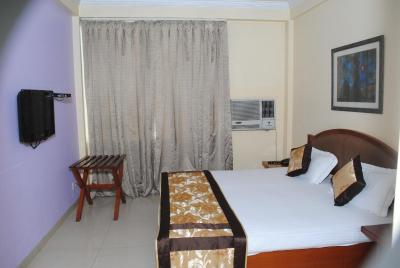 هتل توریست دلوکس