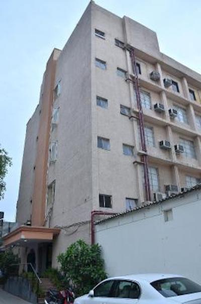 هتل توریست دلوکس