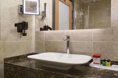 رامادا پلازا ایزمیت