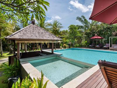 لومبینی لوکسوری ویلاز اند اسپا