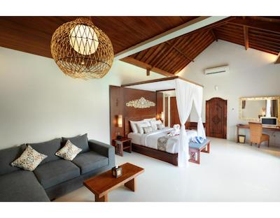 لومبینی لوکسوری ویلاز اند اسپا