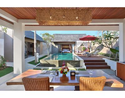 لومبینی لوکسوری ویلاز اند اسپا