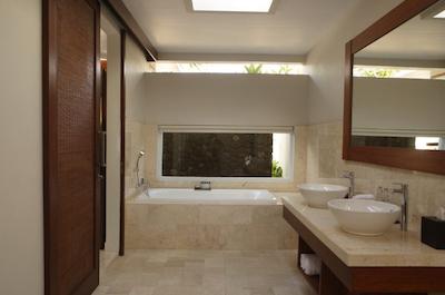 لومبینی لوکسوری ویلاز اند اسپا