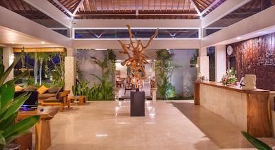 لومبینی لوکسوری ویلاز اند اسپا