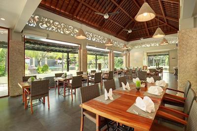 لومبینی لوکسوری ویلاز اند اسپا