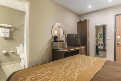 کمفرت این ترنتو سیتی سنتر