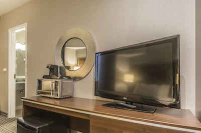 کمفرت این ترنتو سیتی سنتر