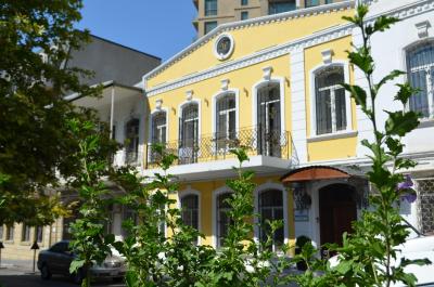 سوان هتل باکو