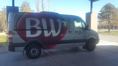 بست وسترن پلاس آیرپرت این اند سویتز