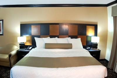 بست وسترن پلاس آیرپرت این اند سویتز