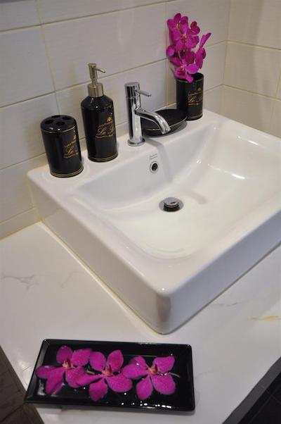 چیانمای اسپ هتل