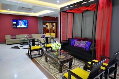 چیانمای اسپ هتل