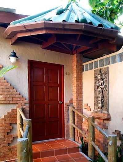 فرندشیپ بیچ ریزورت