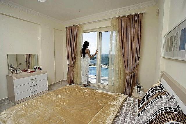 ریال هایتز بدروم