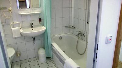 هتل ام پفاهل