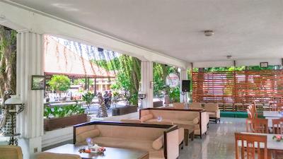 اینا بالی هریتاج هتل